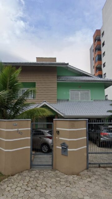 Imóvel de maior valor do leilão de imóveis fica em Joinville (SC), em um terreno de 925 m² e a área construída registrada em matrícula é de 237,95 m²