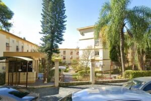 O imóvel com maior desconto é um apartamento no bairro Passo da Areia, em Porto Alegre (RS), ofertado por R$ 47,7 mil, valor 82% inferior ao de avaliação