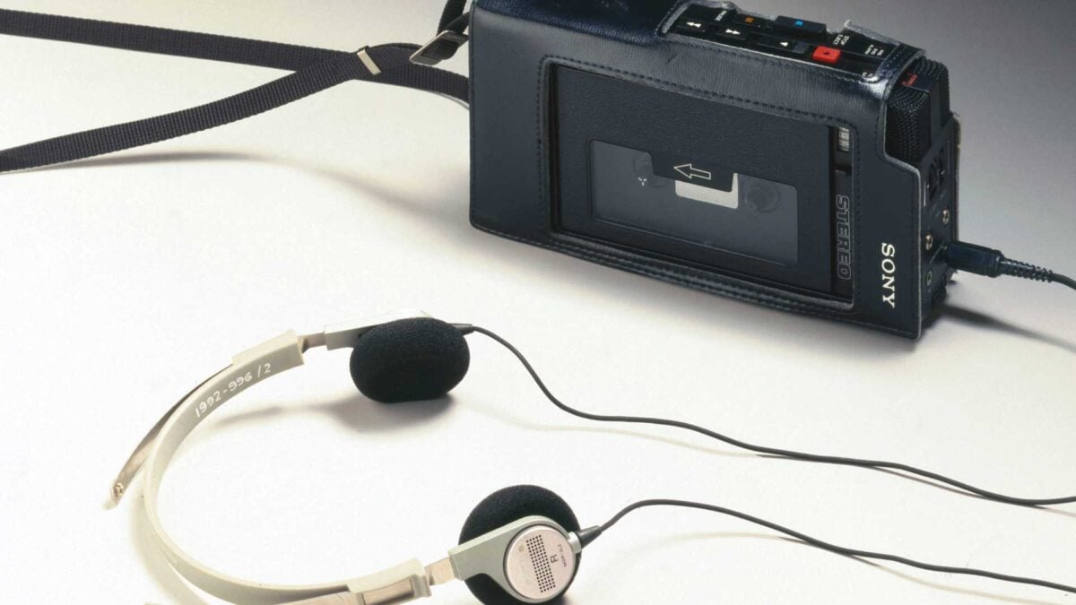 Walkman faz 47 Anos: Relembre a História do Ícone dos Anos 80