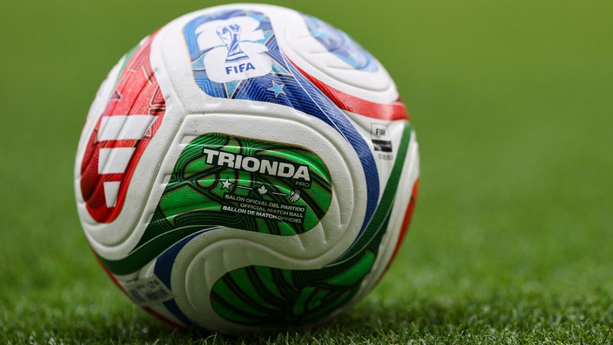 A Bola Mais Tecnológica da História das Copas Ainda Precisa de Lavoura e Floresta para Existir