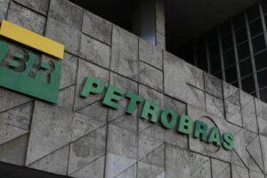 Petrobras Aprova Investimento de US$ 1,2 Bilhão em Planta de bioQAV e Diesel Renovável em Cubatão