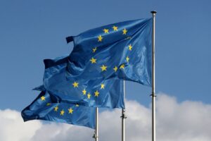 União Europeia Aprova Regras Rígidas de Controle de Preços para Novo Mercado de Carbono