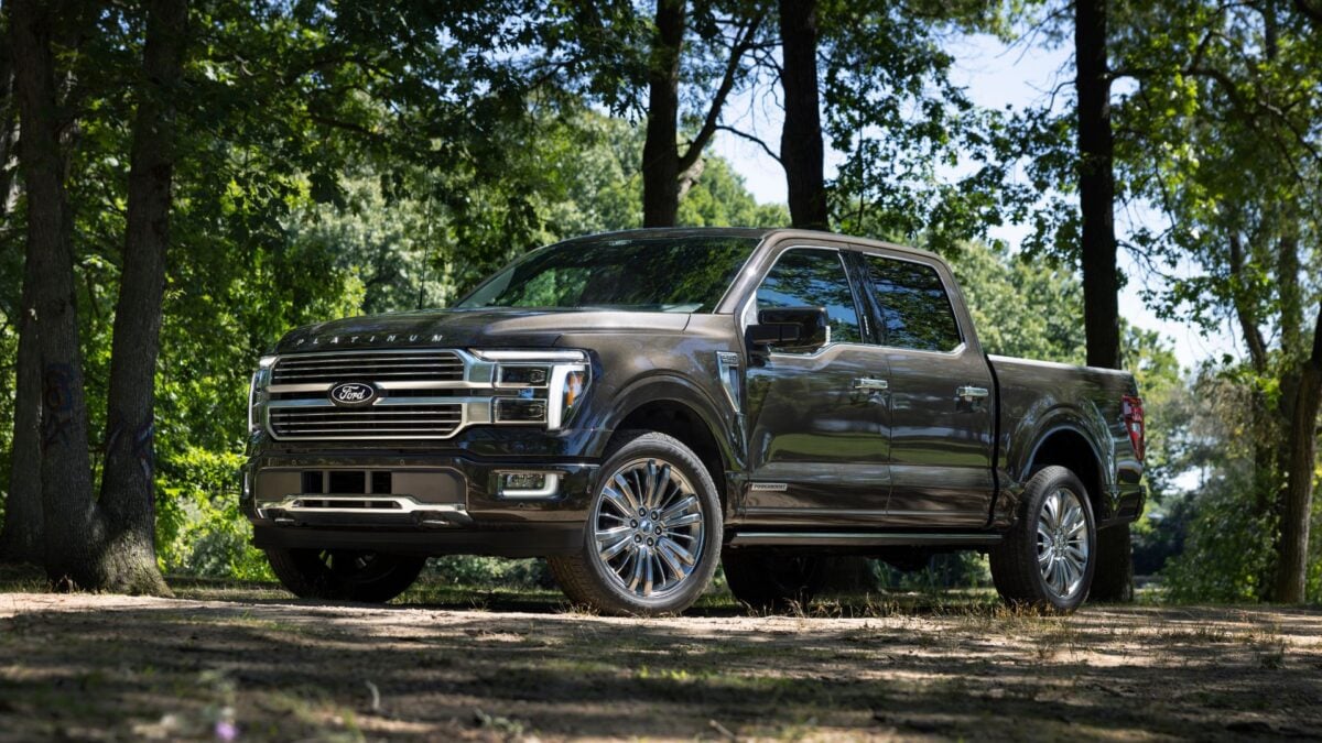 Ford F-series, Silverado e RAV4: os Reis do Mercado de Carros dos Estados Unidos