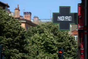 França registrou uma onda de calor histórica que elevou os termômetros acima de 40 °C