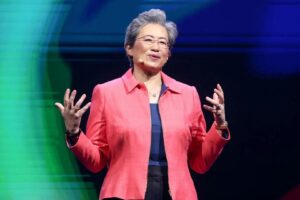 Lisa Su, CEO da AMD, durante discurso de formatura para os formandos de 2026 do MIT