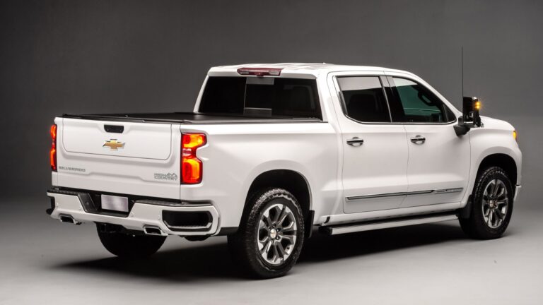 Ford F-series, Silverado e RAV4: os Reis do Mercado de Carros dos Estados Unidos