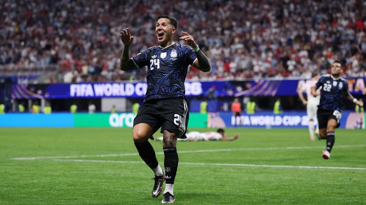 Argentina vence Inglaterra e está na final da Copa do Mundo 2026