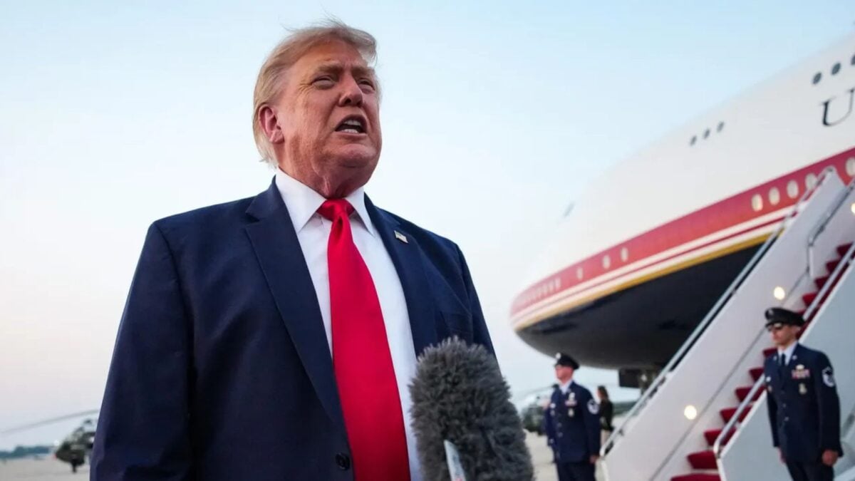 Trump Quer Cobrar US$ 100 Mil para Oferecer Informações Privilegiadas a Bancos e Corretoras