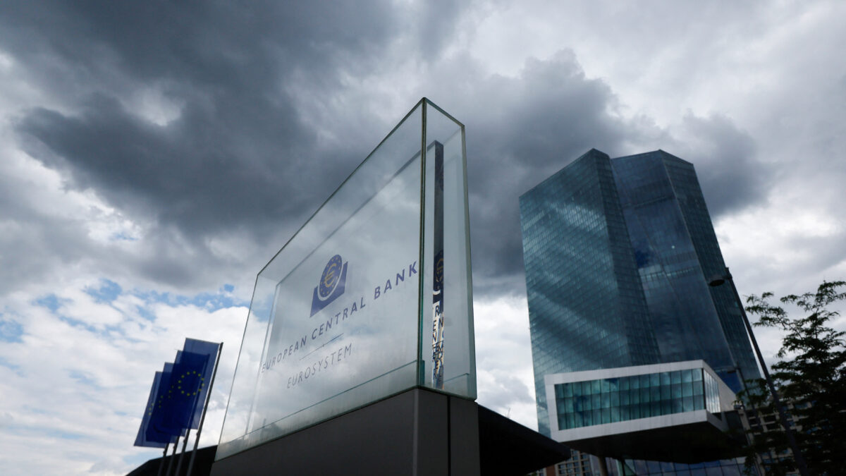 BCE mantém alerta sobre inflação e pode subir juros ainda em 2024