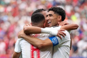 Azzedine Ounahi, meio-campo do Marrocos, marcou duas vezes no jogo das oitavas de final
