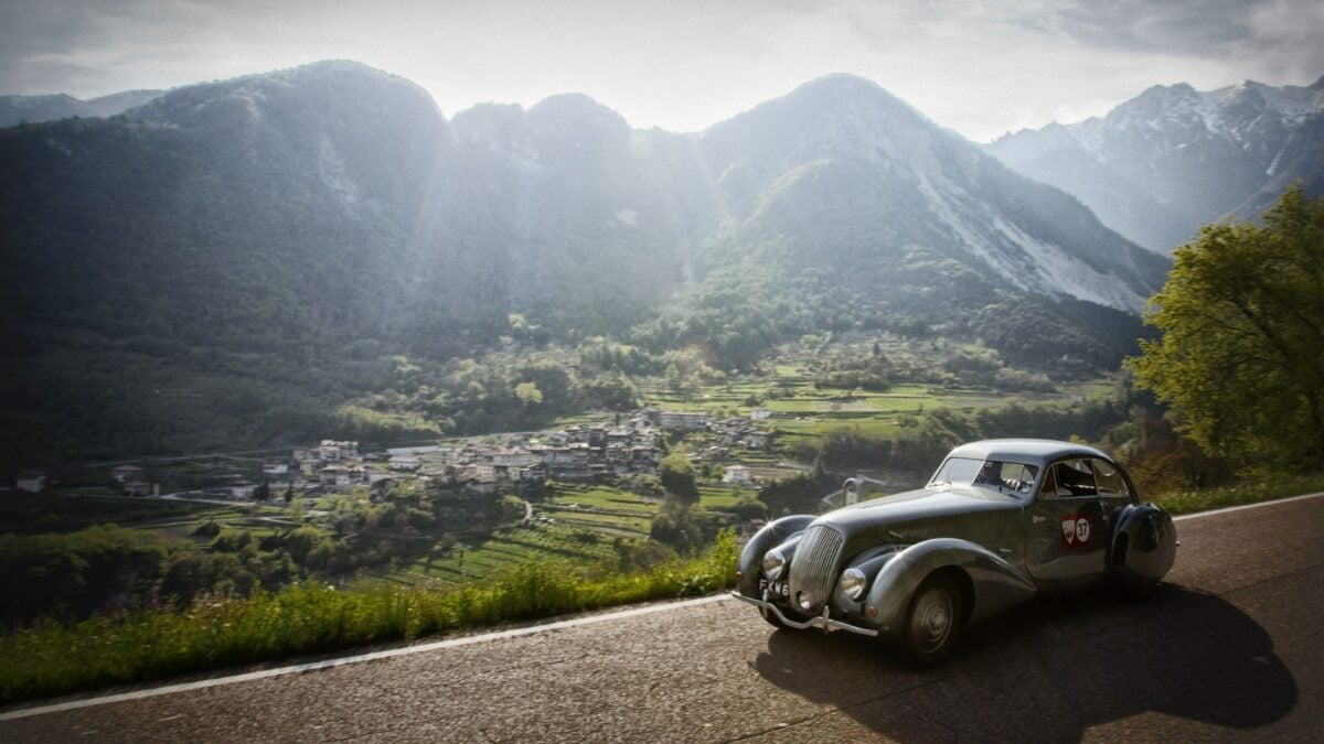 Louis Vuitton Retoma Corrida de Carros Clássicos Com Percurso nas Dolomitas
