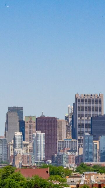 Chicago lidera os projetos de reutilização adaptativa nos Estados Unidos com a meta de entregar mais de 800 novos apartamentos no centro da cidade este ano