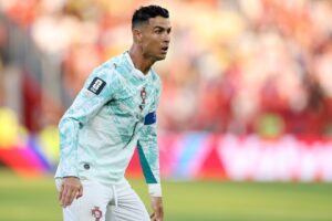 Capitão da seleção, Cristiano Ronaldo detém o recorde de 22 partidas disputadas por Portugal em edições de Copa do Mundo.