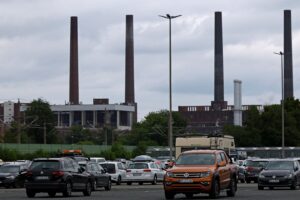 CEO da Volkswagen Projeta Corte de Mais 50 Mil Empregos para Conter Desvantagem de Custos