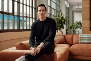 Juan David Borrero, diretor global de parcerias e desenvolvimento de negócios do Airbnb