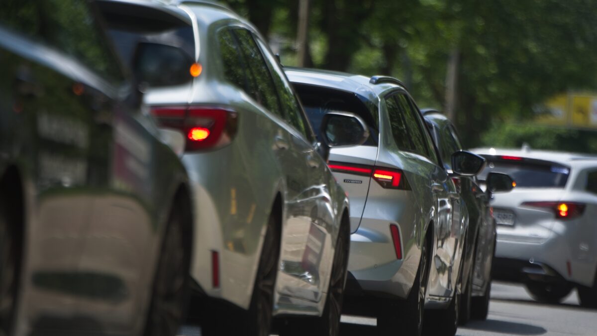 Governo eleva limite de crédito para motoristas de app e taxistas