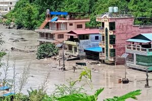 Mudanças Climáticas Aumentam Risco de Enchentes Devastadoras no Himalaia