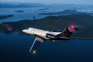 Phenom 300EV, da Embraer, obteve certificação tripla da ANAC, da FAA e da EASA