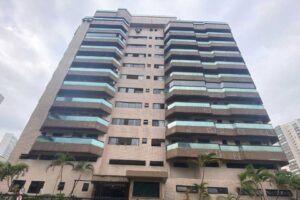 Compradores podem financiar imóveis residenciais arrematados em até 420 meses pelo próprio Santander ou usar o FGTS