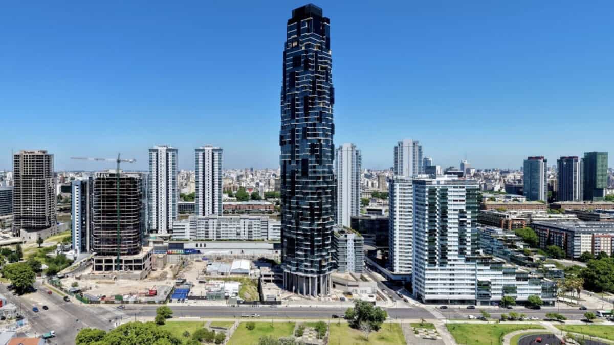 Edifícios modernos em Buenos Aires com vista para o rio