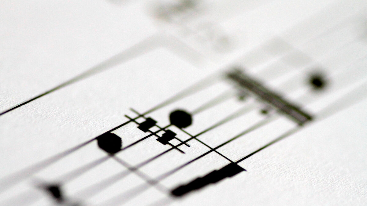 Suno Lança Novos Modelos de IA Musical em Parceria com Warner Music e BMG