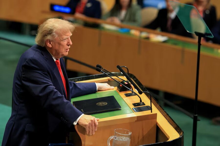 Donald Trump discursa na ONU: retórica agressiva e negociações intensas nos bastidores (foto: Brendan McDermitt / Reuters)
