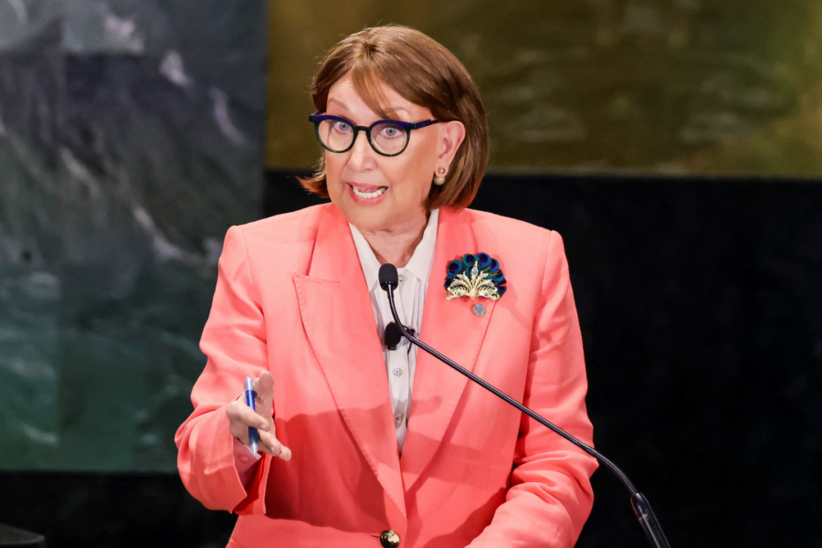 Rebeca Grynspan, ex-vice-presidente da Costa Rica, ficou à frente na terceira votação, com 9 votos de apoio, 5 de rejeição e 1 sem opinião