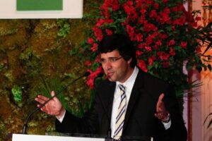 André Esteves