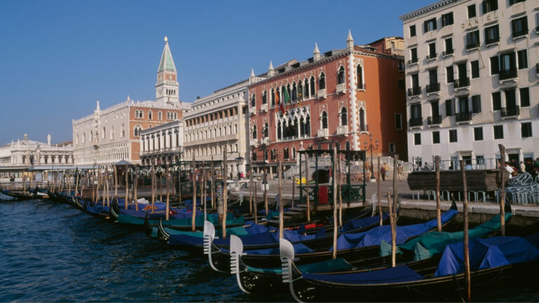 Apenas para o histórico Hotel Danieli em Veneza o fundo Tci destinou US$ 392 milhões em financiamentos