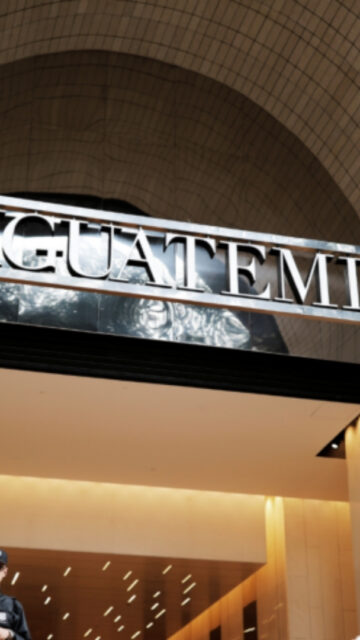Ações da Iguatemi operam em leve queda na bolsa de valores, mas ainda acumulam valorização no ano e em janela de 12 meses