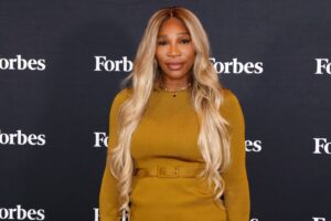 Serena Williams falou sobre maternidade e negócios durante o Forbes Power Women's Summit 2026, em Nova York