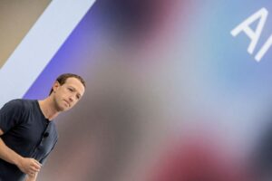 CEO da Meta, Mark Zuckerberg, discursa durante o evento Meta Connect, na sede da empresa em Menlo Park, Califórnia, EUA