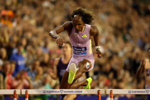 Alisson dos Santos, o Piu, venceu a final dos 400 metros com barreira do Diamond League