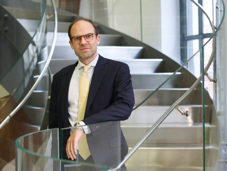 Carl Benedikt Frey, professor associado de IA e trabalho na Universidade de Oxford e diretor do programa de futuro do trabalho