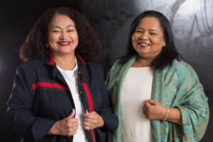 Suéli Feio e Maria Nilde, idealizadoras do projeto Costurando Sonhos, que capacita mulheres em Paraisópolis