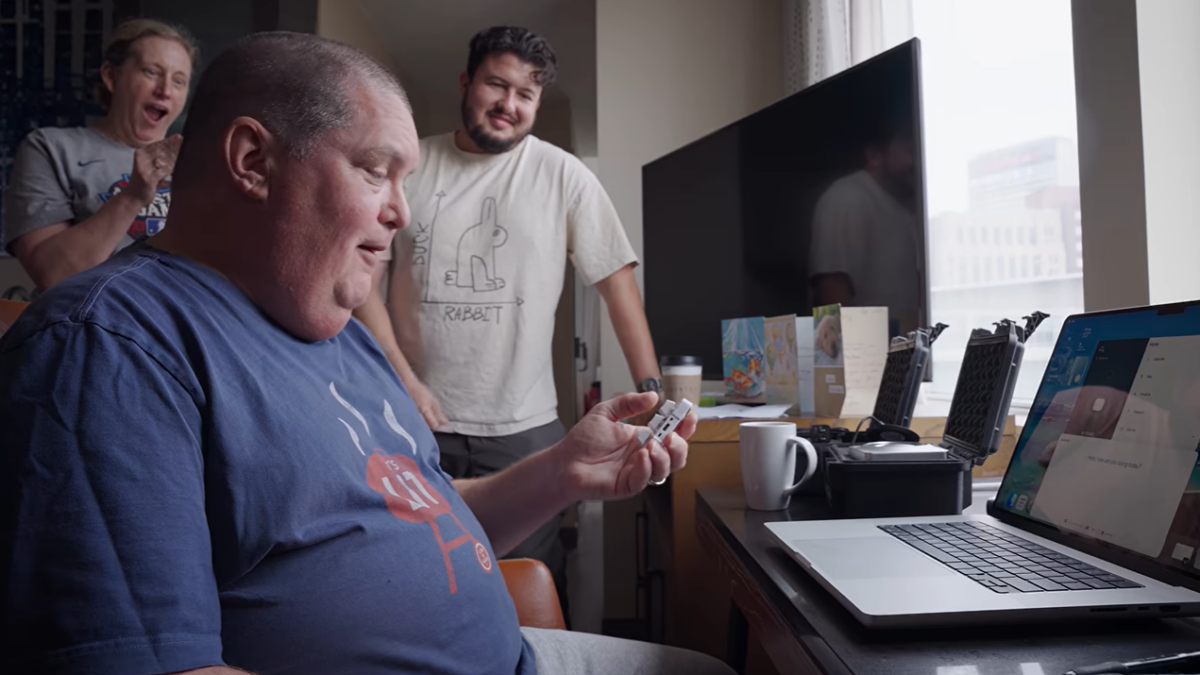Como Funciona o Implante da Neuralink Que Devolveu a Voz a um Paciente com ELA