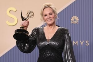 Jean Smart é a pessoa que mais vezes venceu a categoria de Melhor Atriz em Série de Comédia na história do Emmy