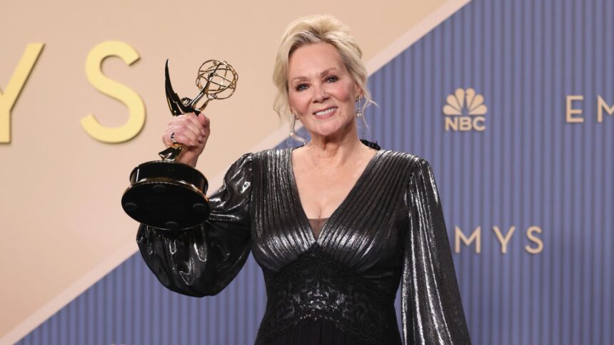 Jean Smart é a pessoa que mais vezes venceu a categoria de Melhor Atriz em Série de Comédia na história do Emmy