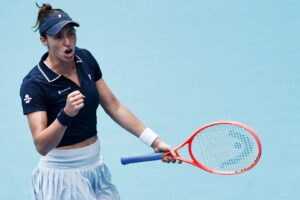 Luisa Stefani, que venceu o SP Open na chave de duplas em 2025, compete por uma vaga na final da segunda edição do torneio