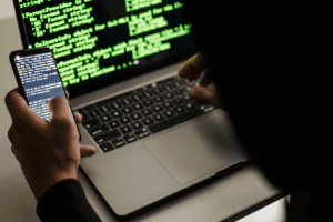 Mensagem incluiu um cronômetro e uma advertência indicando que os dados serão divulgados caso a PwC não faça um acordo