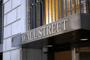 A SEC pretende avaliar riscos relacionados a mudanças na estrutura do mercado financeiro, incluindo a representação digital de títulos por meio de blockchain