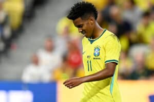 Sob o comando de Carlo Ancelotti, a Seleção Brasileira goleou a Índia por 4 a 0 no estádio Salt Lake, em Calcutá