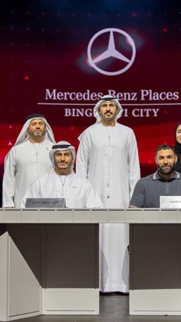 Karim Benzema apareceu no lançamento da Vision Iconic Tower, em Dubai, onde a Binghatti anunciou sua aquisição no masterplan Mercedes-Benz Places