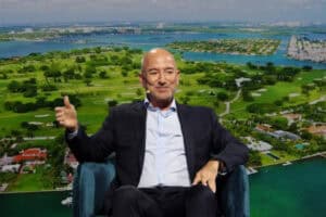 Em Miami, Jeff Bezos desembolsou US$ 237 milhões para adquirir três propriedades exclusivas na ilha conhecida como Billionaire Bunker