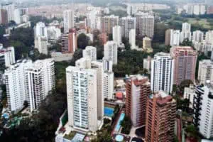 Redução da dependência da poupança para crédito anima compradores, mas taxas de juros continuam sendo a principal preocupação na aquisição