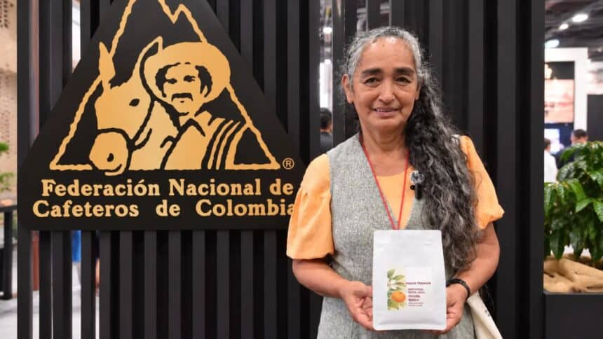 Após Perder a Casa em Incêndio, Cafeicultora Colombiana Bate Recorde em Leilão