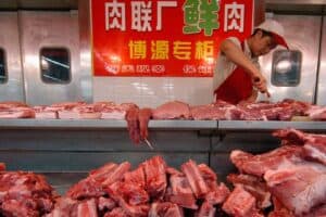 Produção de Carne Suína da China Avança 3,2% até Setembro com Descarte de Plantel