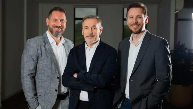 Diretores da Master da família Faccin, com o fundador Mário Faccin (no centro), é os filhos Mário Júnior (à esq,) e Manollo