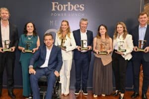 Os homenageados da lista Forbes Melhores CEOs do Brasil de 2026